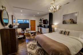 Modern Downtown Studio Apartment - Galax
